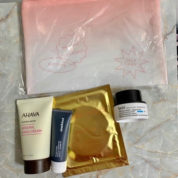 NEW Travel Beauty Variety Set with Bag - great for back to school, vacation - Picture 4 of 6